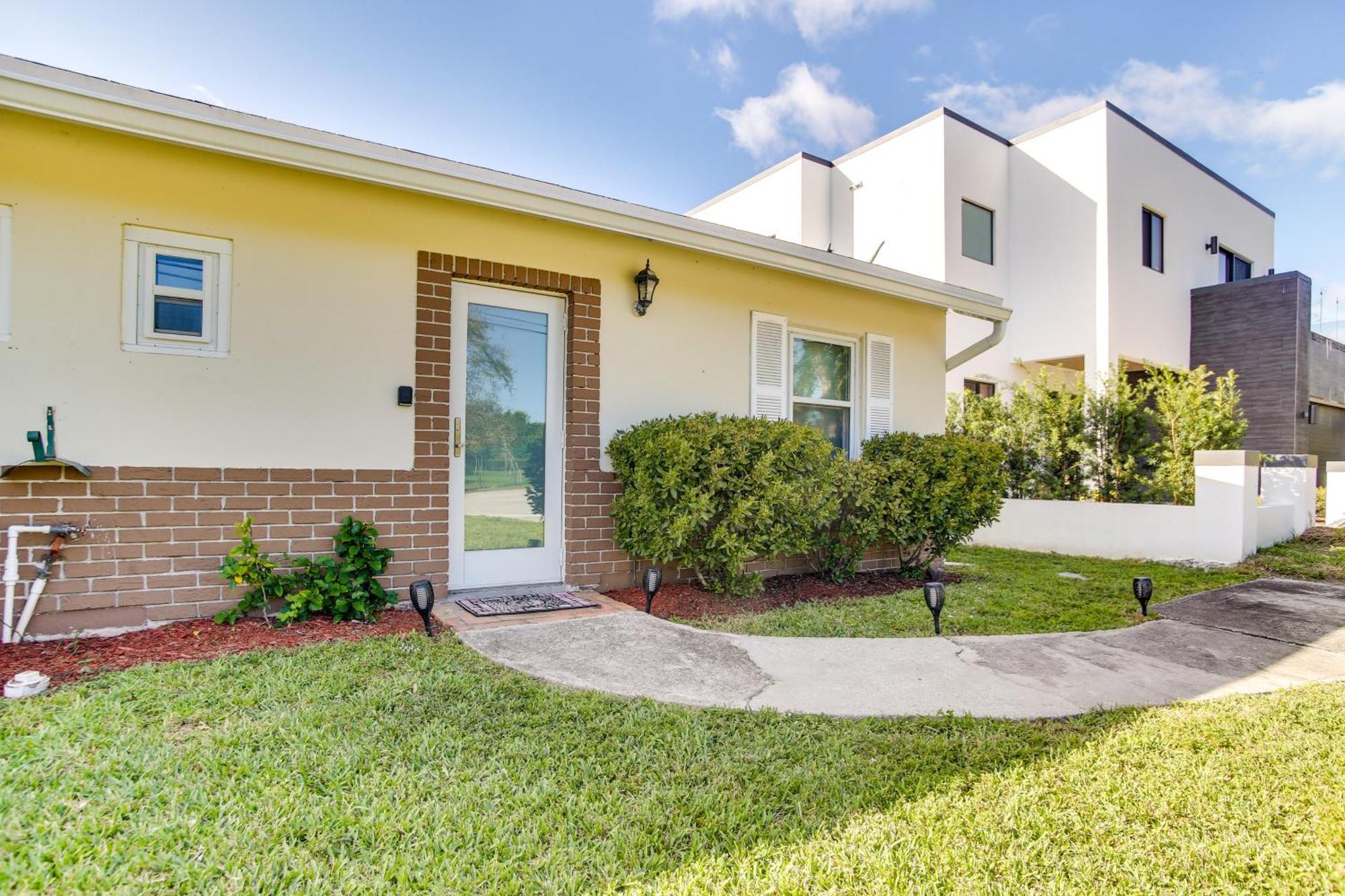 Canal Side Retreat With Dock, By Hollywood Boardwalk Fort Lauderdale Exterior foto